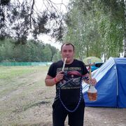  ,  Anton, 40