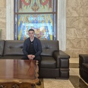  ,  Armen, 27