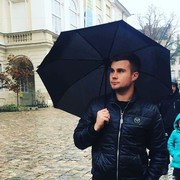  ,  Andrij, 30