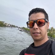  ,   Hicham, 32 ,   ,   