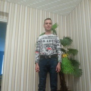 ,   Viktor, 49 ,   