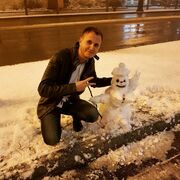  ,   Nikolas, 36 ,   c 