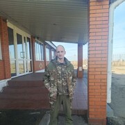 ,  Makcum, 29