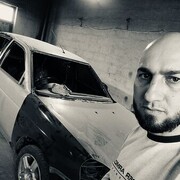   ,  Garik, 32