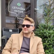  ,   Viktor, 38 ,   ,   