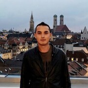  ,  Ro Mann, 25
