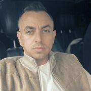  -,   Zeev, 40 ,   ,   