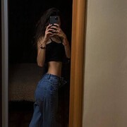  ,  Viktoria, 20