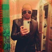  ,  Artur, 30