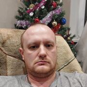  ,  Alex, 35