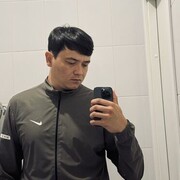  ,  Adil, 24