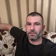  ,  Artur, 34