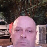  ,   Viktor, 53 ,   c 
