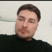  ,  Mihal, 33