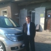 ����� ����