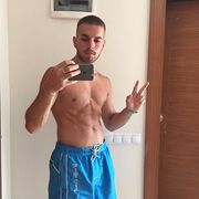  ,  Kamol, 26