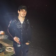  ,  Kevin, 32