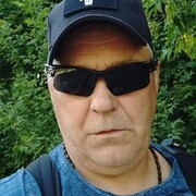  ,  URA, 53