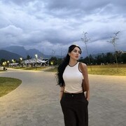  , 