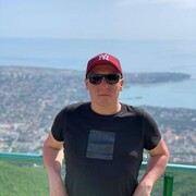  ,   Denis, 48 ,   ,   