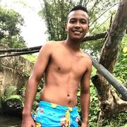  Guayaquil,   Alejandro, 27 ,   ,   