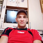  ,  Kostuan, 35