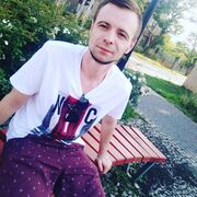  Piaseczno,  Roman, 30