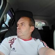  ,  Viktor, 49