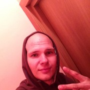  ,  Jeyson, 28