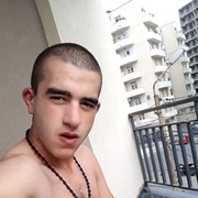  ,  Vaxo, 26