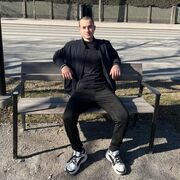  ,  Miha, 25
