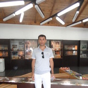  ,   Artur, 44 ,   