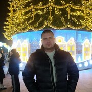  ,   Alexander, 42 ,   ,   