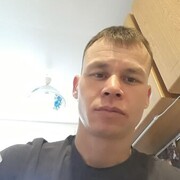  ,  Azat, 37