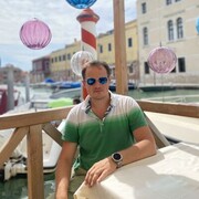  ,   Dan, 43 ,   ,   