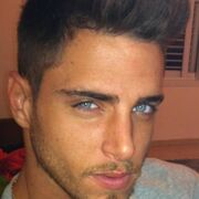  ,   Christian, 32 ,   ,   , c , 