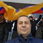  ,  Artur, 43