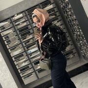  ,   Lana, 33 ,   ,   