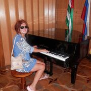  ,   Tina, 77 ,   ,   
