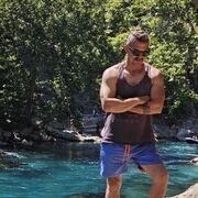  ,  Mert, 40