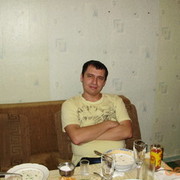  ,  Alex, 42