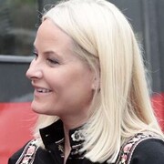 ,   Maria, 42 ,  