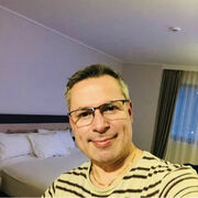  Frankfurt am Main,   Francis, 51 ,   ,   