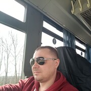  ,   Serhiy, 40 ,   ,   