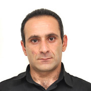  ,  Arman, 37