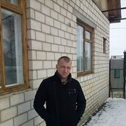  ,  Dima, 44
