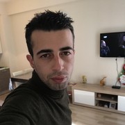  ,  levani, 35