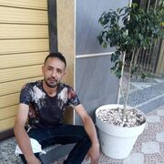  ,  Mourad, 42