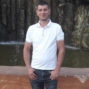  ,   Nik, 41 ,   