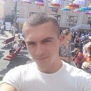  ,  Fguui, 32